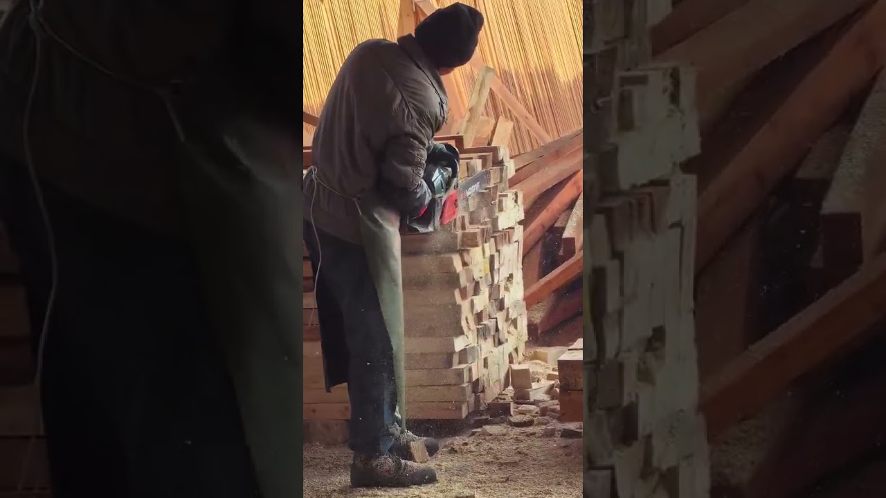 Ежедневная работа плотника. 