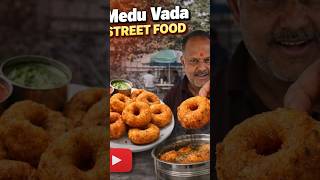 Street Style Crispy Medu Vada Preparation Garama-Garam, Crunchy Bahar Se Aur Soft Andar Se