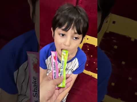 يلا امم امم امم شطوره أعطيته الحليب الحلوة فعضني 
