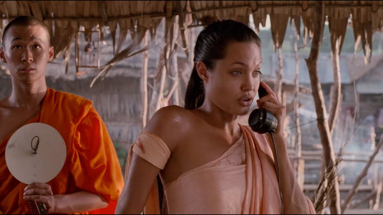 Lara Croft: Tomb Raider (2001) - Lara calls Manfred Powell | RetroMovies