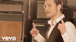 Video thumbnail of "Tiziano Ferro - Hai delle isole negli occhi (Backstage)"