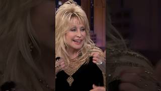 #DollyParton’s nails are credited in “9 to 5” 💅 #JimmyFallon #FallonTonight