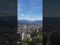 Kfir sobrevuela Medellín