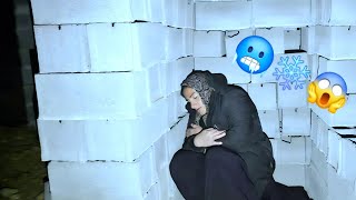 Under the Cold and Merciless Sky, Homeless and Alone: A Terrifying Night for a Mother 🌌❄️