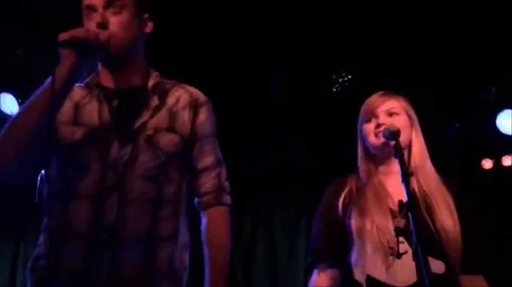 Sir Isaac Newton vs Bill Nye - Epic Rap Battles Of History - LIVE