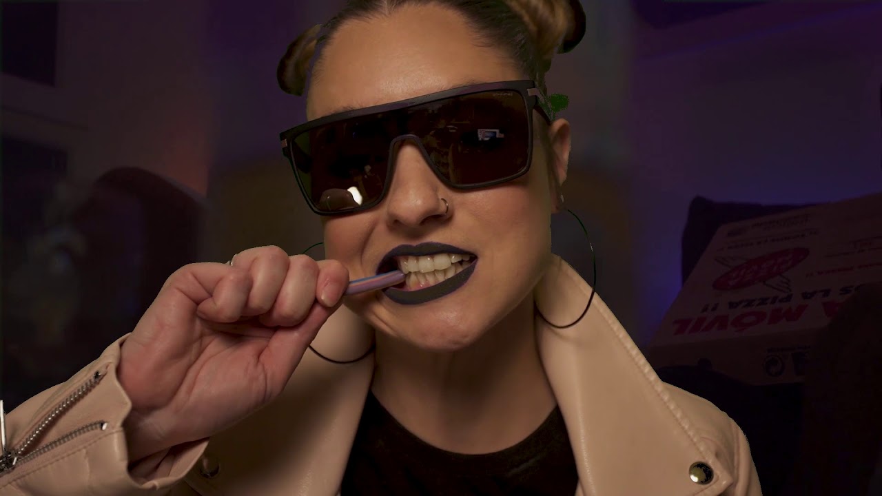 Mc Plata // SOLO EN CASA (Videoclip Oficial)