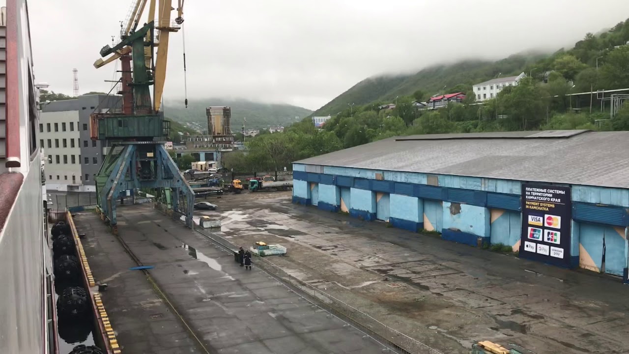 Le Soleal leaving Petropavlosk-Kamchatskiy