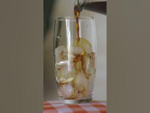 Кола со льдом! #shorts - YouTube