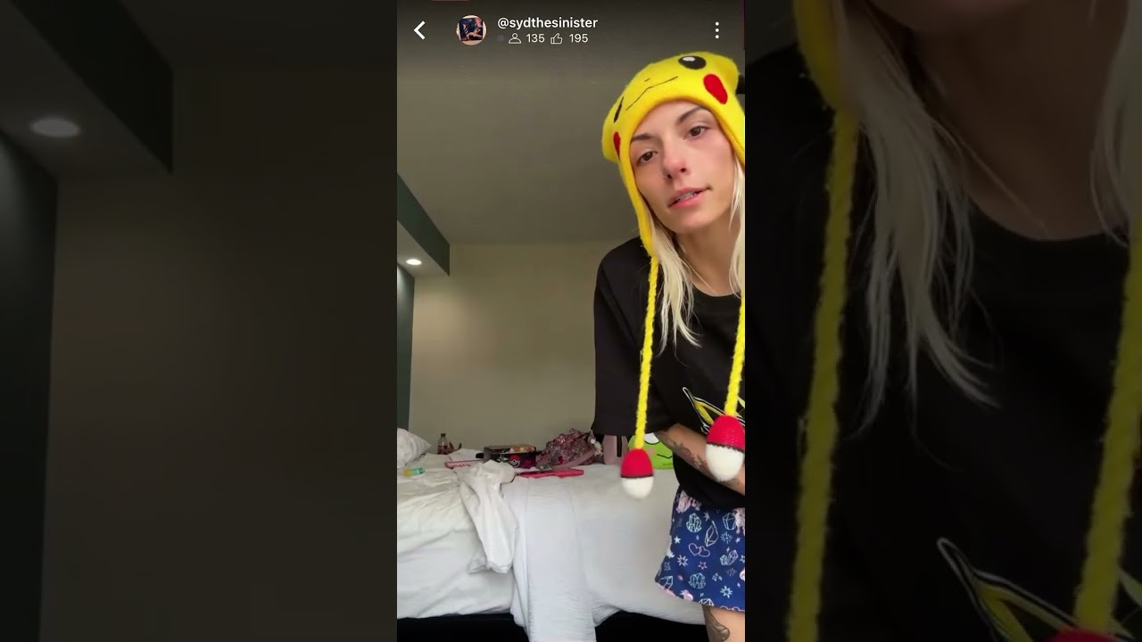 Syd takes a shit in hotel room 