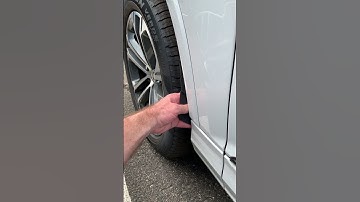 Fast Easy Front Audi Q7 Stone Guard Removal #1fastguard #mudflaps #detailing #diy #audiq7 #q7 #audi