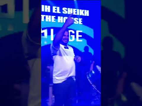 وديع الشيخ الهيبه بتطلع بس من عنا كرمالكن وديعو غنى انت الهيبه الحلا روح الهضامه كلا