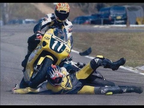 Japanese motorcycle racer dies at British race. - YouTube