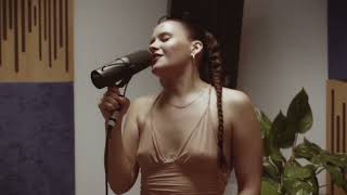 One Mo Gin (D'Angelo) played by KAMBA