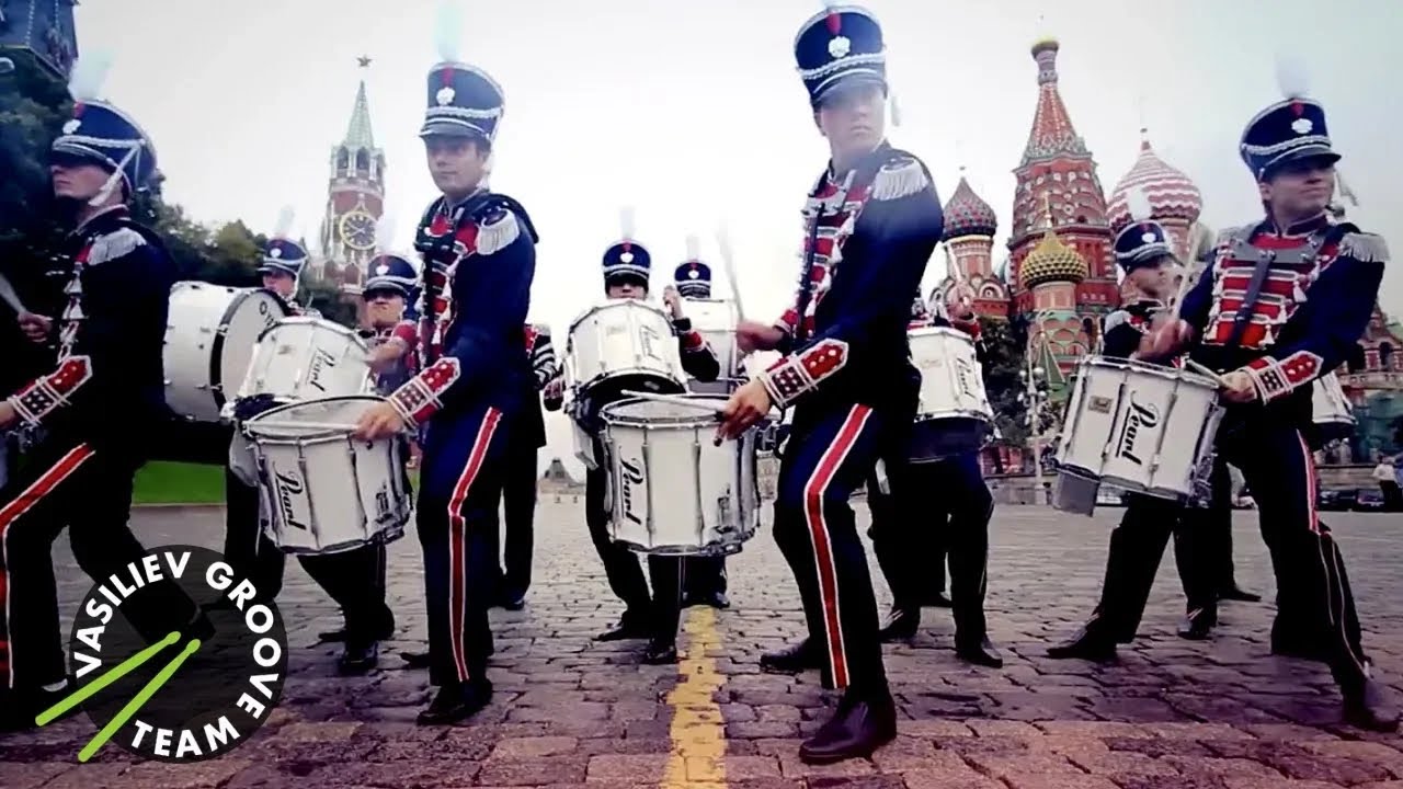 Дивизион 1812: Шоу Барабанщиков Васильев Грув на II Международном ...