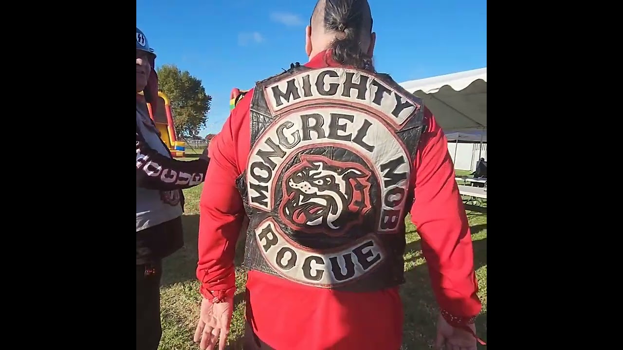 Making Mighty Mongrel Mob Memories. Volume 12