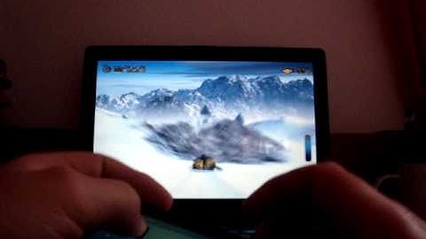 BlueMaemo - playing games with the accelerometer