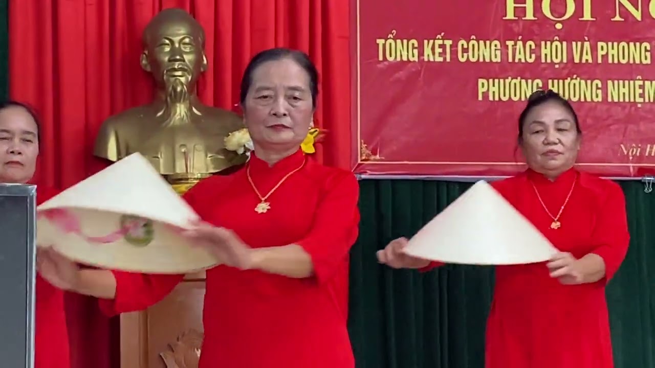 Múa dân vũ: NÔNG THÔN NGÀY MỚI - Chi hội nông dân thôn Nội Hải, Đông Trạch.