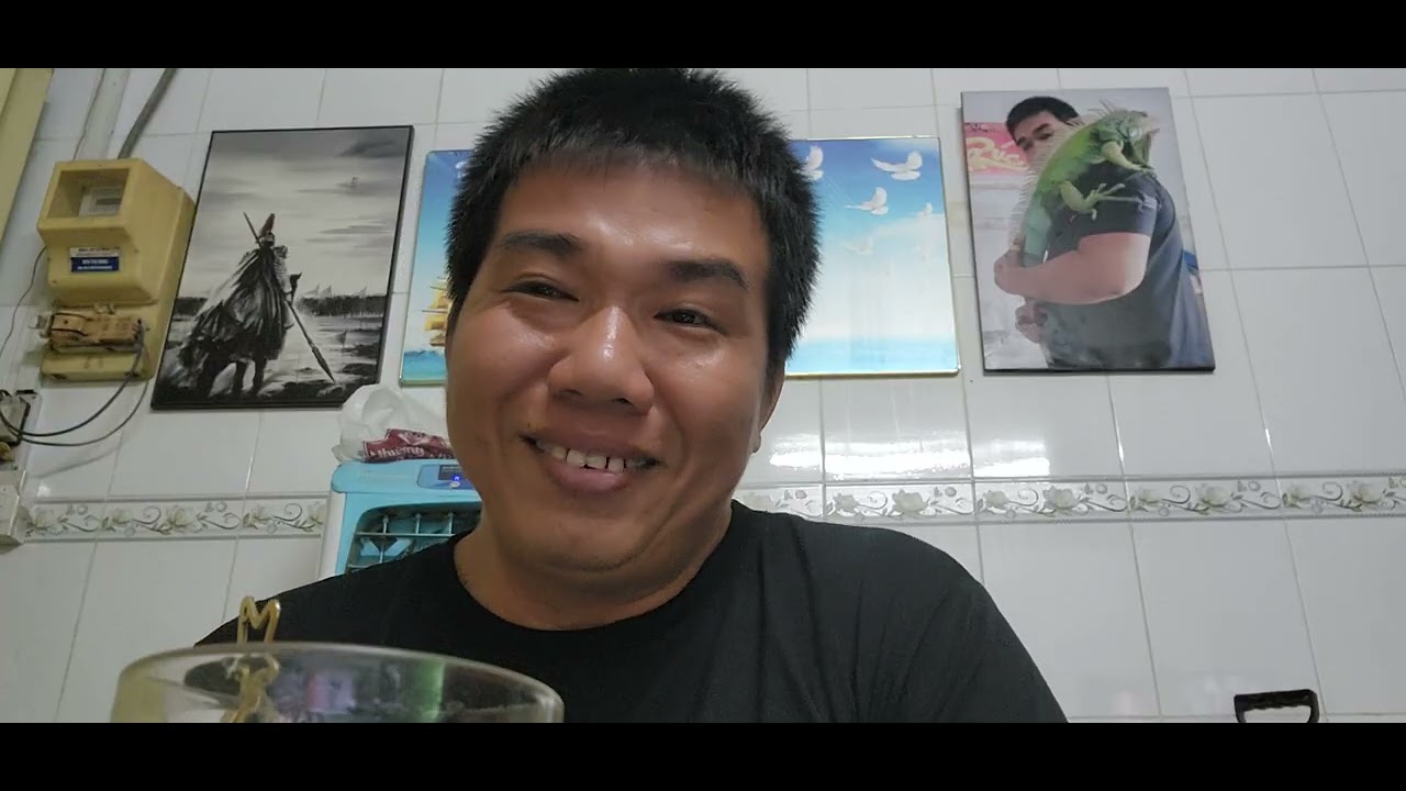 Muốn lựa gà trống nọc làm giống phải lựa sao .có nên pha giồng lai từa lựa hông 