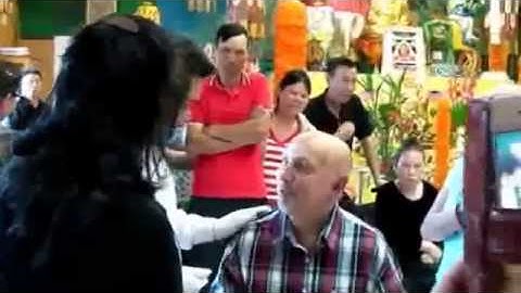 Full Video Lương Y Võ Hoàng Yên chữa Bại Liệt Câm Điếc bẩm sinh cho Tây   Quá Kỳ Diệu