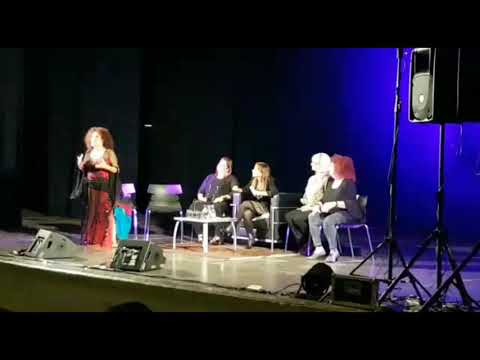 אביגיל קליין סטנד אפ ריקודי בטן תאטרלי