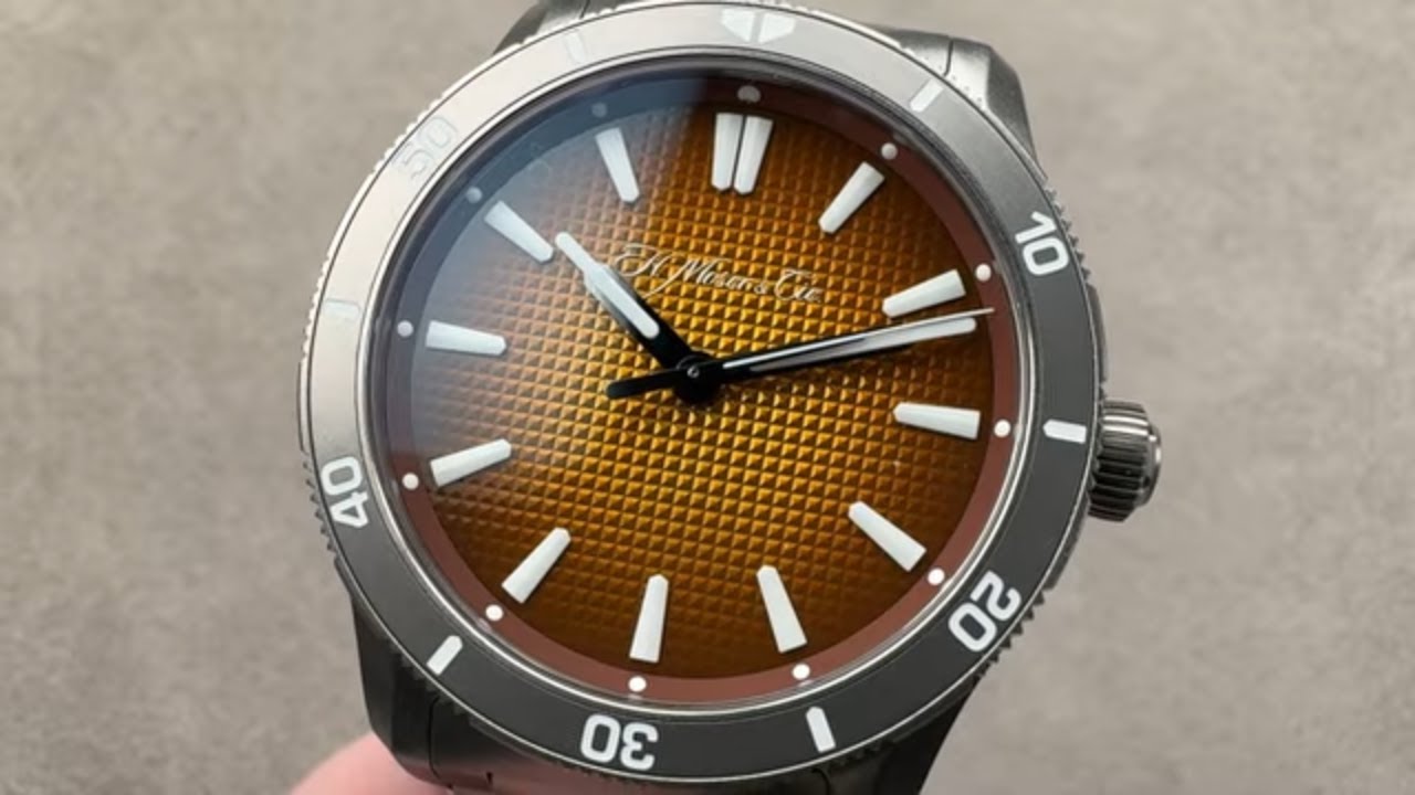 New H. Moser & Cie Pioneer Centre Seconds 