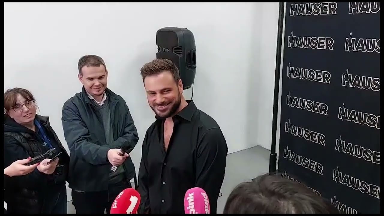 STJEPAN HAUSER O JELENI ROZGA I PUBLICI - JA SAM TU DA SVIRAM ZA LJUDE - Paparazzo - Lutajuca Kamera