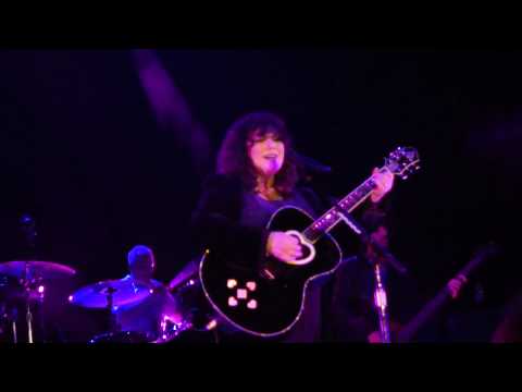 "These Dreams" by Heart (2009) - Live @ Edgefield