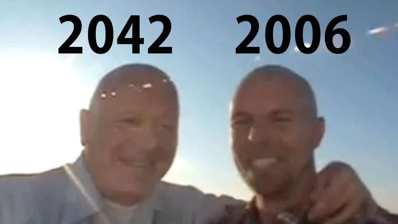 HOMEM VIAJA AO FUTURO E ENCONTRA SÍ MESMO
