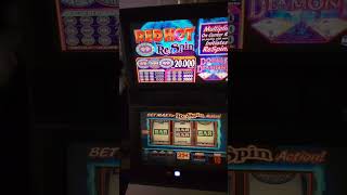 IGT Red Hot Double Diamond Respin Video Slot Machine Game Play.  https://toplineslotmachines.com