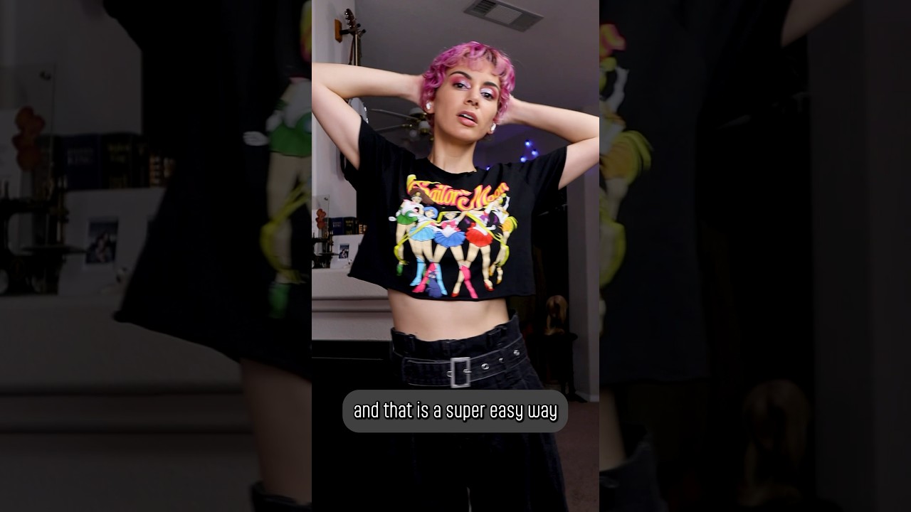 ✂️ an EASY crop top hack ✂️ #thriftflip #diyclothing #upcyclingfashion