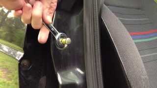 Adjusting door alignment VW Golf MK2