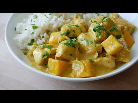 Gebratene Hähnchenschenkel - einfach und lecker. 