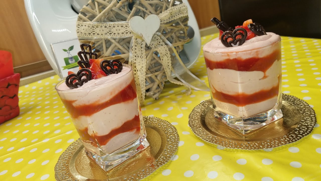 Bicchierini di fragole innamorate - dessert bimby per San Valentino