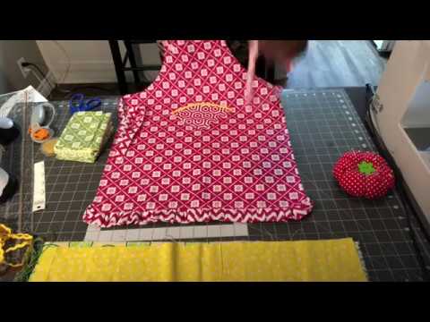 How to make a reversible child’s apron