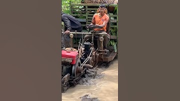 #shortvideo xe công nông chở chuối gặp nước lầy lội và cái kết P1 #short