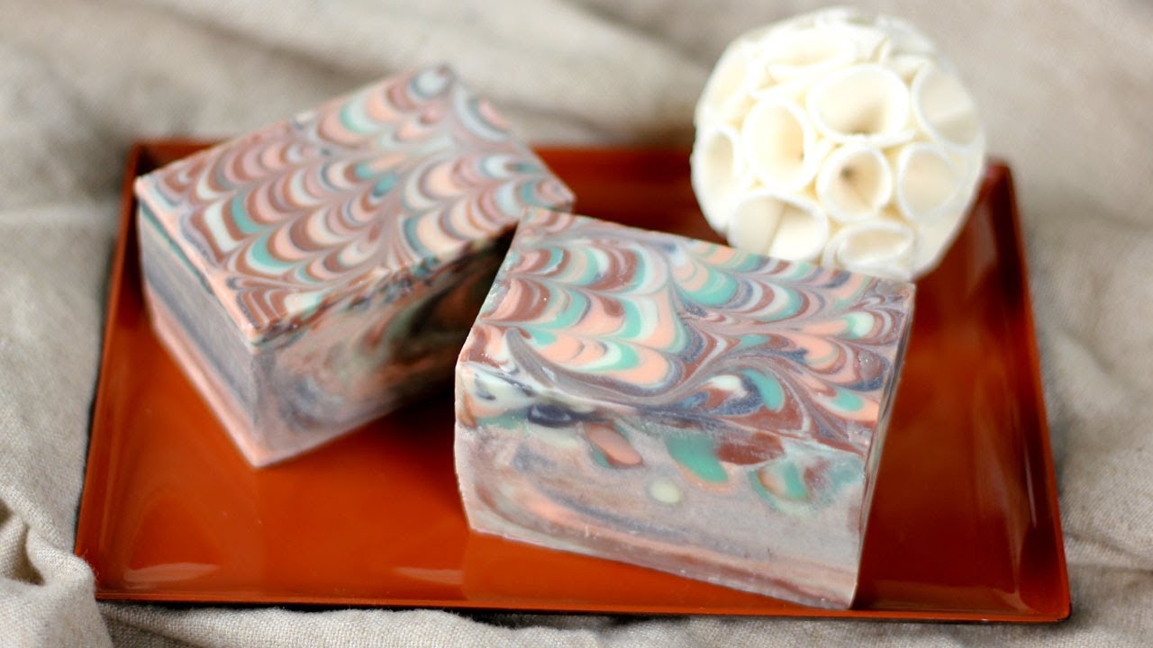 How to Make the Perfect Peacock Swirls in Soap | Bramble Berry