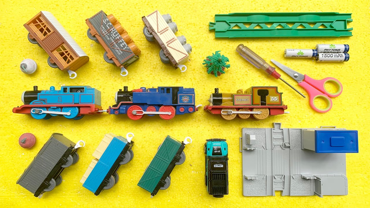 Unboxing Dan Merakit Mainan Kereta Api Thomas, Thomas Percy, Thomas Belle, Kereta Uap - Tomy Plarail