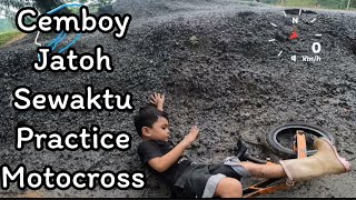 Cem jatuh practice motocross 😅
Cem bakal jadi pelumba motocross negara in syaa Allah..