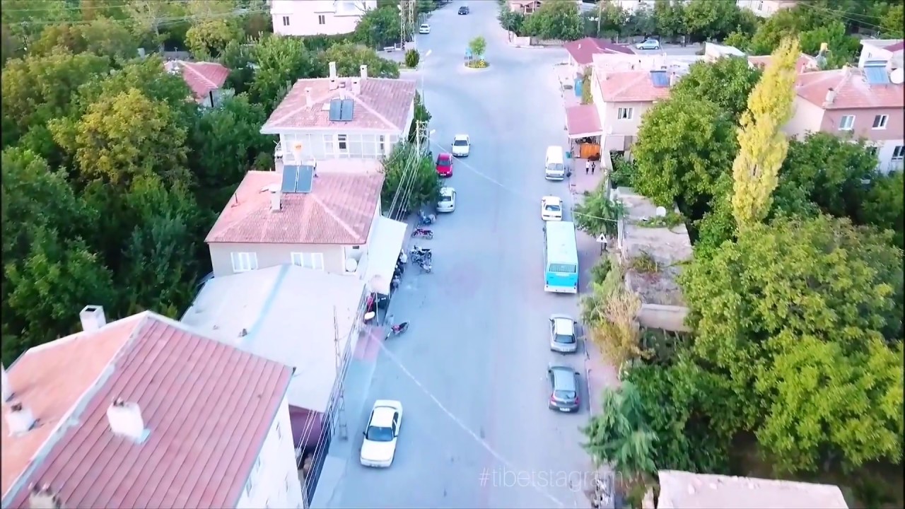 Nigde: TÜRKIYE. NIĞDE. BOR. BAHÇELI KASABASI. FULLHD. 1080p Dron