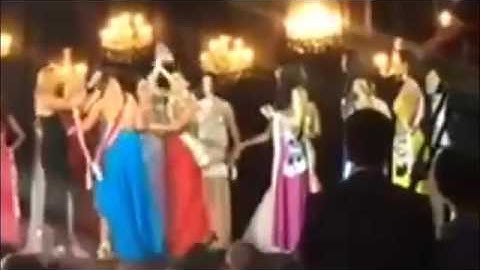 Clip hot  Á hậu lao vào tranh giành cướp quăng vương miện của hoa hậu 2016 giải trí vui cười hay nhấ