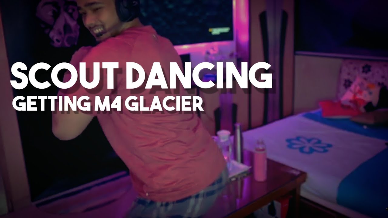 Scout dancing & twerking on Livestream 😂 after getting M4 Glacier 😍 | Must Watch Dance