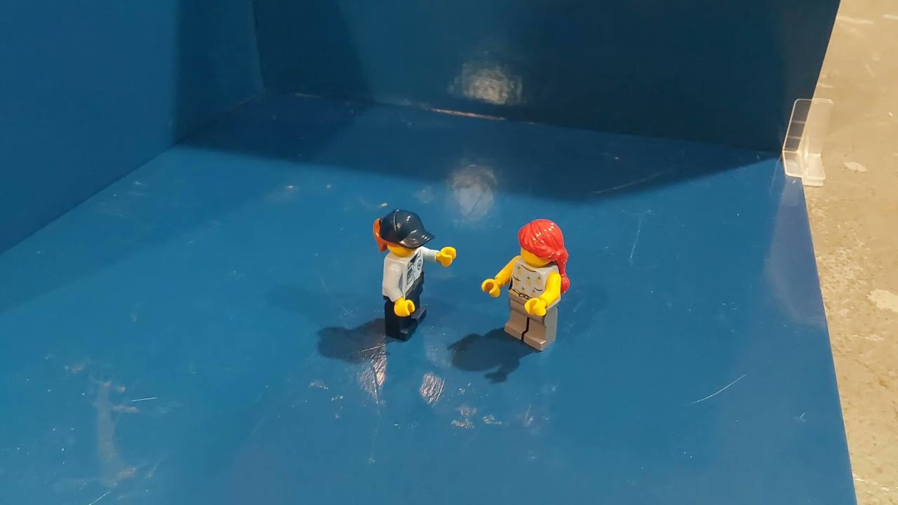 the crook is eating on the fridge.🤣🍱🍤🥫🫕