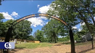 Community cleans up Willoughby Hills cemetery