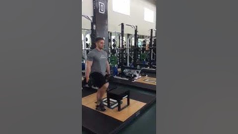Dumbbell Crossover Step Up