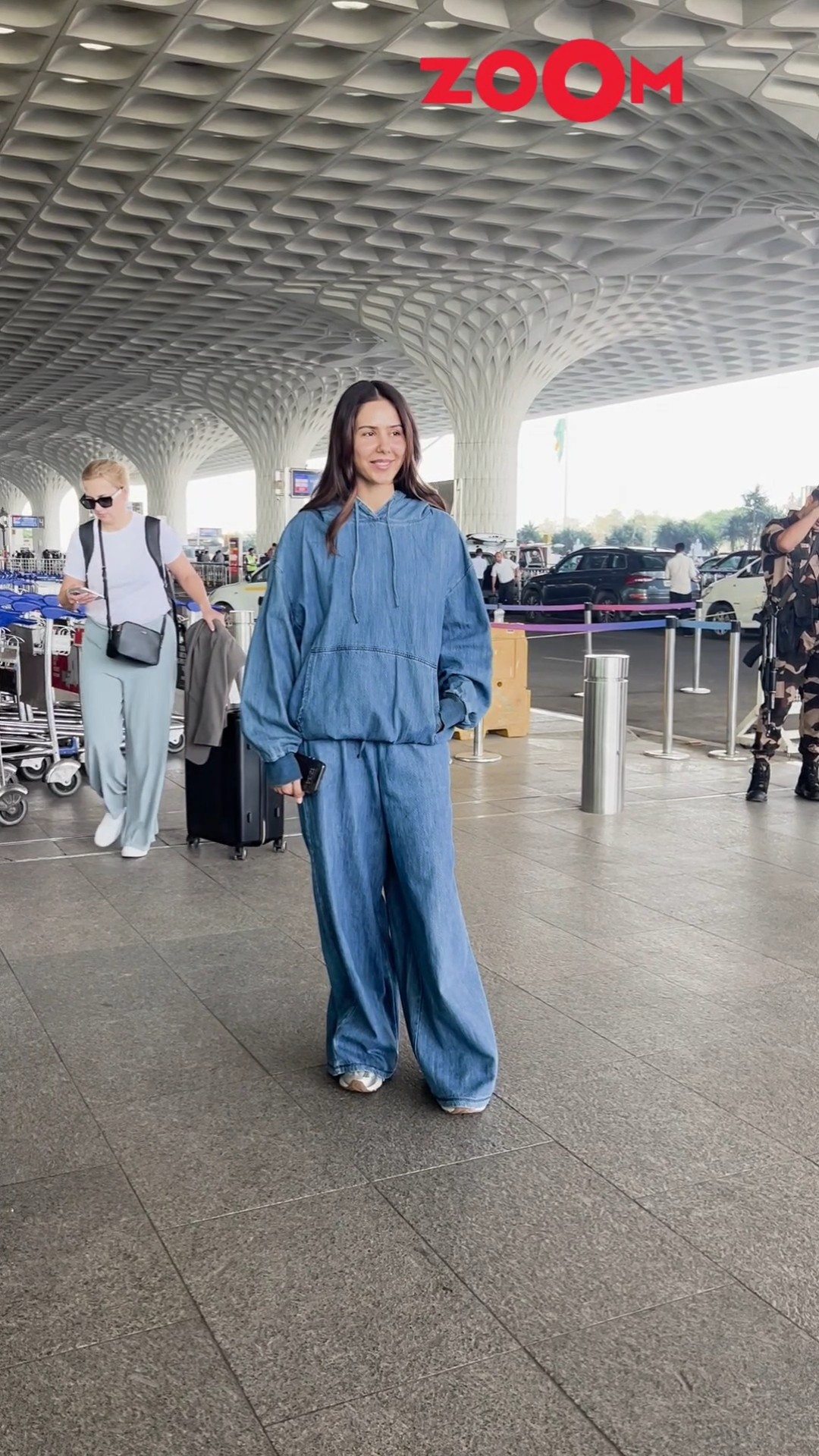 Sonam Bajwa STEALS the spotlight with her all Denim airport look ? #sonambajwa #shorts