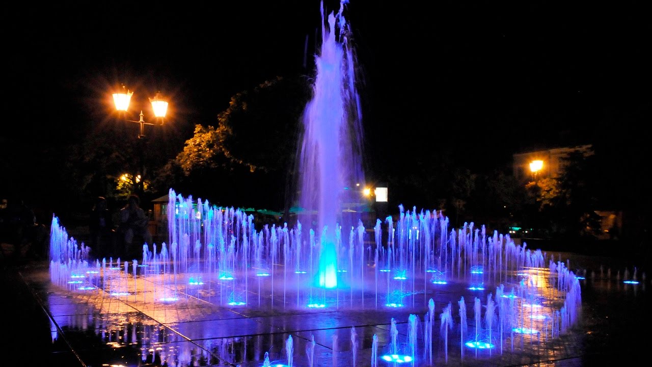 Fontanna Różana, Kutno, Poland - Crystal Fountains