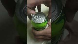 Bagaimana cara membuka kaleng atau wadah logam? Seni membuka kaleng #jus #pembukakaleng #mountaindew #youtubeshorts #youtube