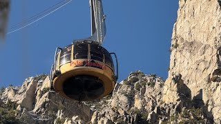 WORLD’S LARGEST ROTATING TRAM CAR