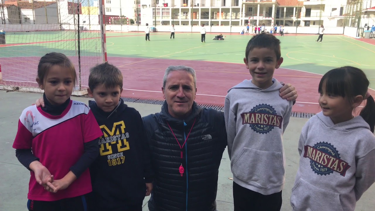 ¿Eres antiguo alumno? Esta es nuestra felicitación de Navidad para ti