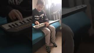 Playing Warner Bros Logo Song On Piano Keytar